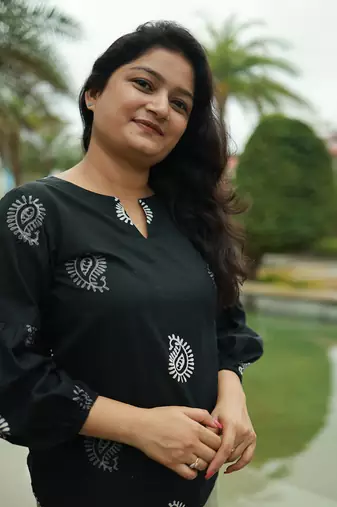 Black Peacock Classic Top