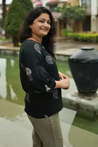 Black Peacock Classic Top
