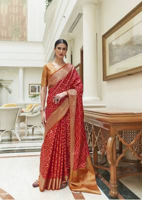 Red Traditional Indian thread Weaving Patola Silk bland Saree With Boluse  2