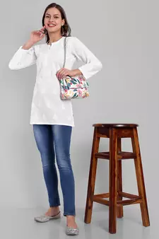 Hand Embroidered White Cotton Lucknowi Chikankari Indian Women Straight Short Kurti