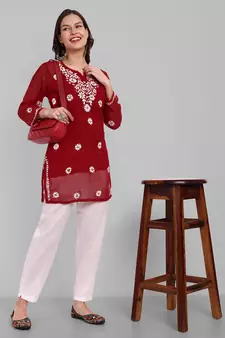 Hand Embroidered Red Georgette Lucknowi Chikankari Indian Women Straight Kurti With Slip