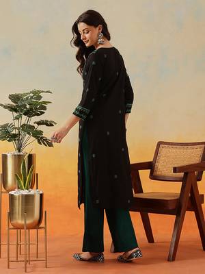 Hand Embroidered Black & Green Cotton Lucknow Chikankari Indian Women Straight Kurta 3