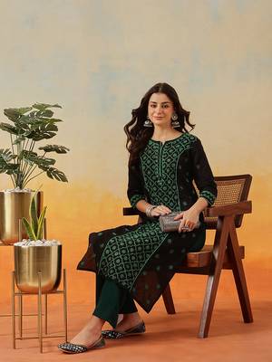 Hand Embroidered Black & Green Cotton Lucknow Chikankari Indian Women Straight Kurta 5