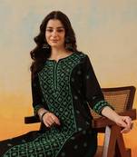 Hand Embroidered Black & Green Cotton Lucknow Chikankari Indian Women Straight Kurta