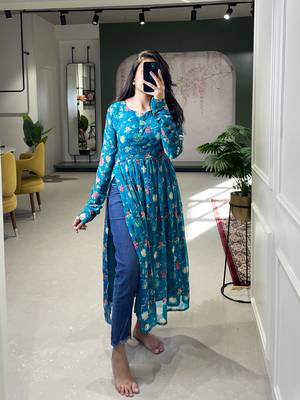 Women's Georgette Naira Cut Kurti  1
