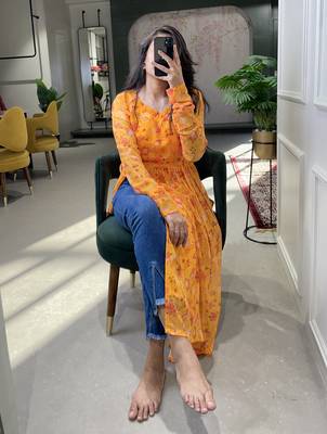 Women's Georgette Naira Cut Kurti  4
