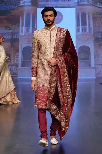 Ombre Sherwani In Beige And Maroon Matched With A Wine Stole