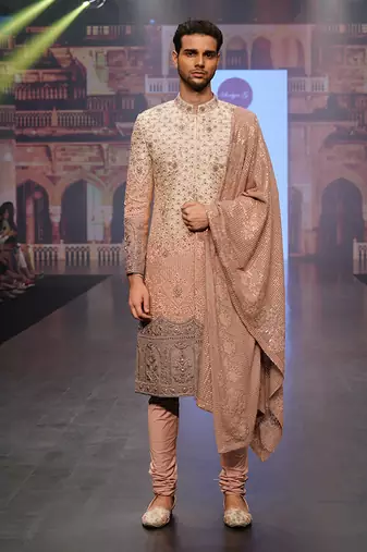 Ombre Shaded Sherwani With Peach Lucknowi Stole