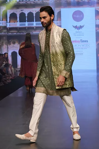 Ombre Shaded White To Green Long Kurta Jacket Set