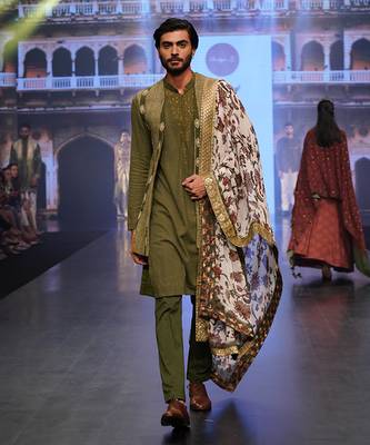 Olive Coloured Kurta Jacket Set With Printed Stole 3