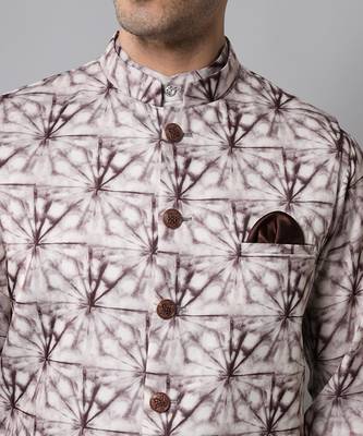 Wrinkle free Off white maroon tie dye kurta jacket set 5