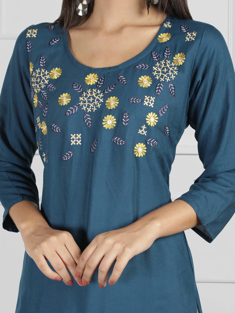 Fabclub Rayon Embroidered Straight Women Kurti (Teal)