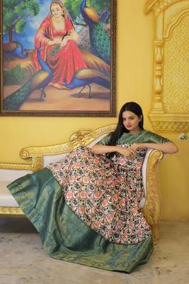 Green jacquard jacquard salwar 2
