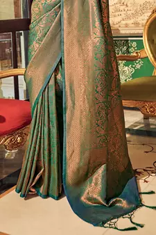 Green Ananta Silk Blend Peshwai Style zari Border saree with Blouse