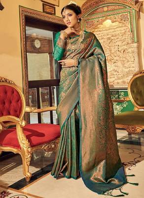 Green Ananta Silk Blend Peshwai Style zari Border saree with Blouse 2