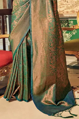 Green Ananta Silk Blend Peshwai Style zari Border saree with Blouse