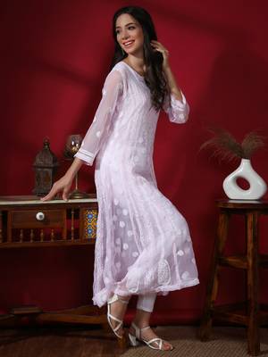Hand Embroidered Pink Georgette Anarkali  5