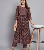 Wine printed front pleated kurta with trouser