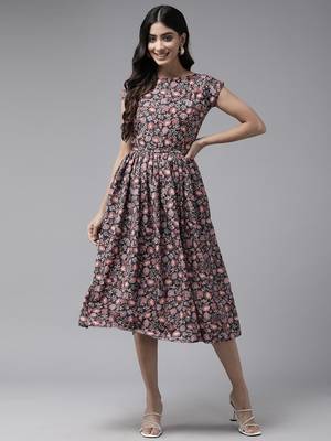 Black printed crepe short-dresses 1