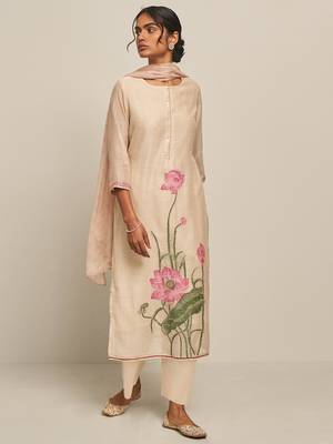 Parchment Beige Cotton Linen Woven Kurta With Lotus Printed Chiffon Dupatta 1