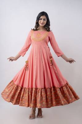 Women's Embroidered Anarkali kurta in Peach 1