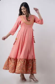 Women's Embroidered Anarkali kurta in Peach
