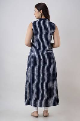Women's Stripe Print Frontslit Kurti in Blue 4