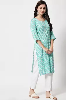 Women's Zig-Zag Print Straight Kurti in Light Green