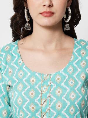 Women's Zig-Zag Print Straight Kurti in Light Green 5