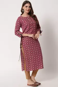 Women Rayon Printed Straight Kurta in Pink