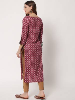 Women Rayon Printed Straight Kurta in Pink 4
