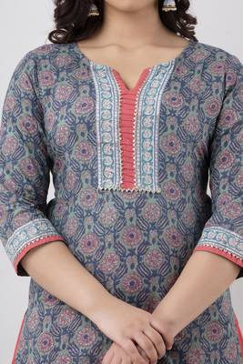 Women's Printed Cotton Straight Kurta in Light Blue 5