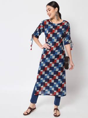Women Cotton Printed Straight Kurta in Multicolor 3