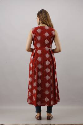 Women's Rayon Printed Frontslit Kurta in Maroon 4
