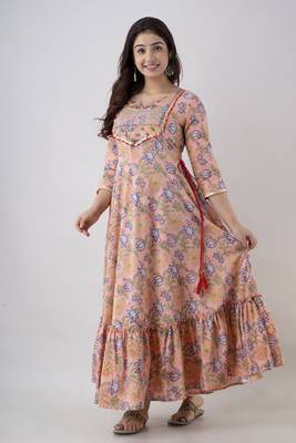 Women's Embroidered Anarkali kurta in Pink 3