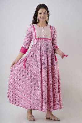 ftDiva Women's Embroidered Anarkali kurta in Pink 3