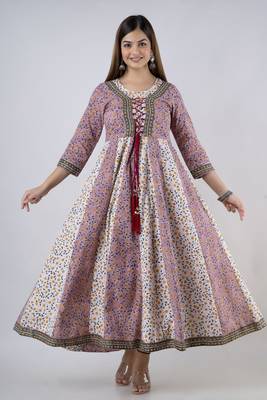 ftDiva Women's Floral Printed Anarkali kurta in Multicolor 1