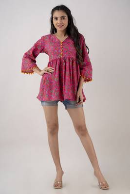 ftDiva Women's Cotton Floral Print Tunic in Dark Pink 3
