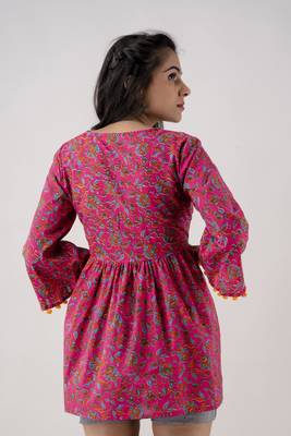 ftDiva Women's Cotton Floral Print Tunic in Dark Pink 4