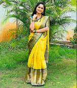 Yellow Banarasi Silk Saree With Blouse Piece