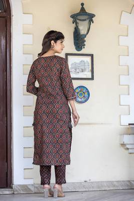 Brown printed cotton long-kurtis 2