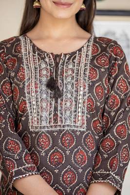 Brown printed cotton long-kurtis 5