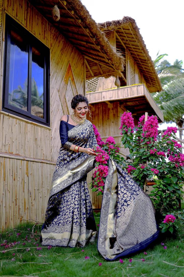  Navyblue Silk Blend Sarees With Blouse
