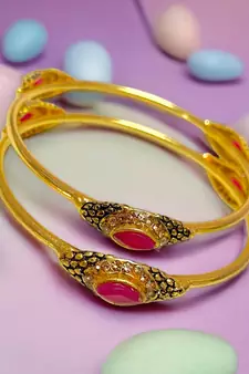 Glam up Your Look with our Stunning Bracelets and Bangles
