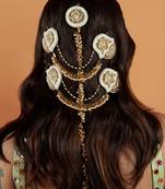 Pearl embellished hair accessory