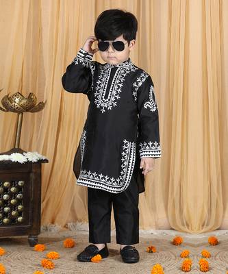 Black embroidery kurta set 2