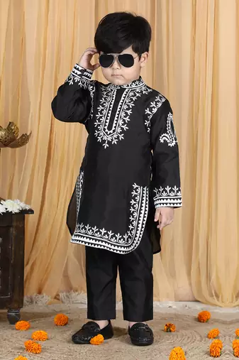 Black embroidery kurta set