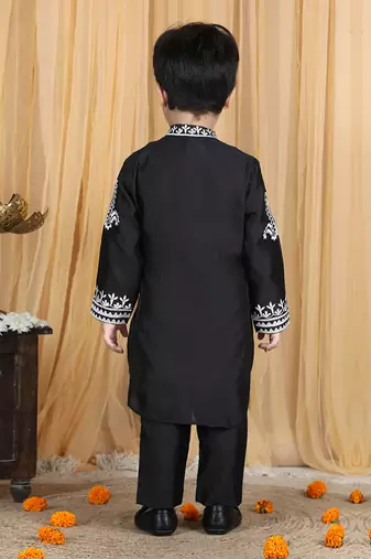 Black embroidery kurta set