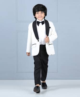 White tuxedo with quilted shirt 3