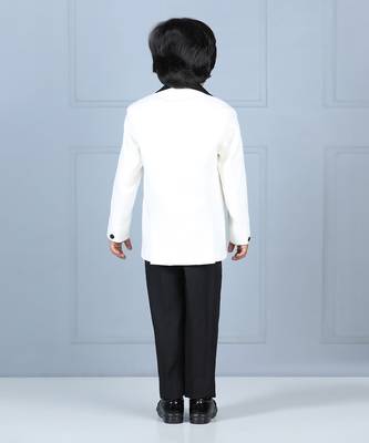 White tuxedo with quilted shirt 5